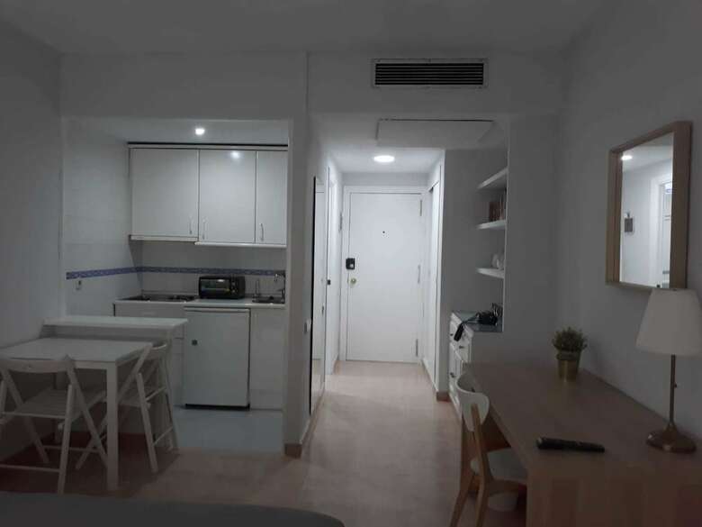 Bonito Apartamento En Triana 102