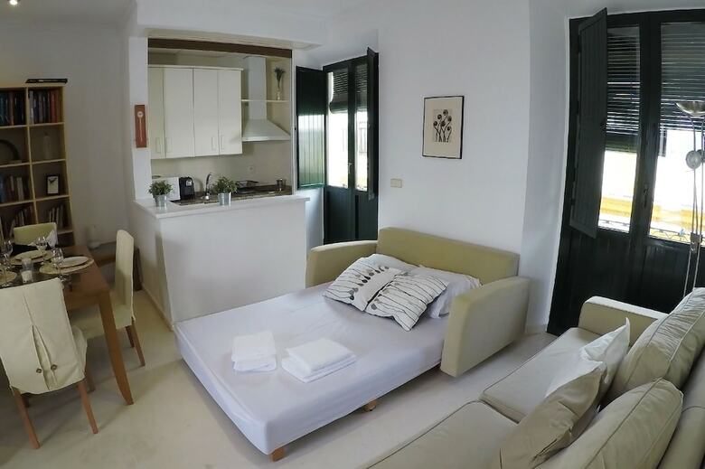 Apartamento En El Coraz�n De Sevilla Junto Giralda