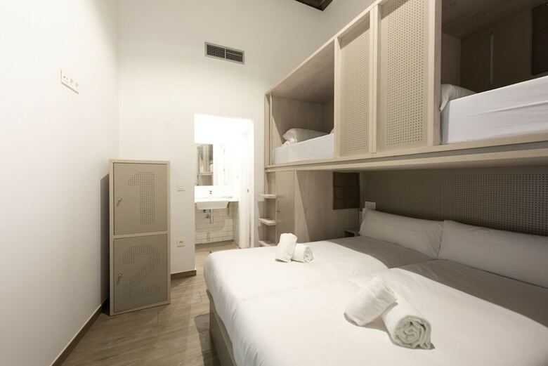 Hostal Koisi Hostel Sevilla