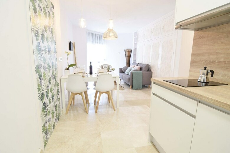 Apartamentos Letmalaga Entremares