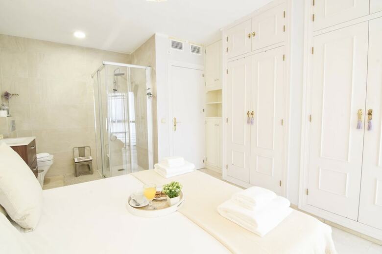 Apartamentos Letmalaga Entremares