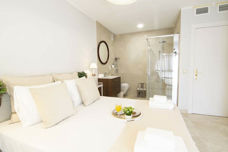 Apartamentos Letmalaga Entremares