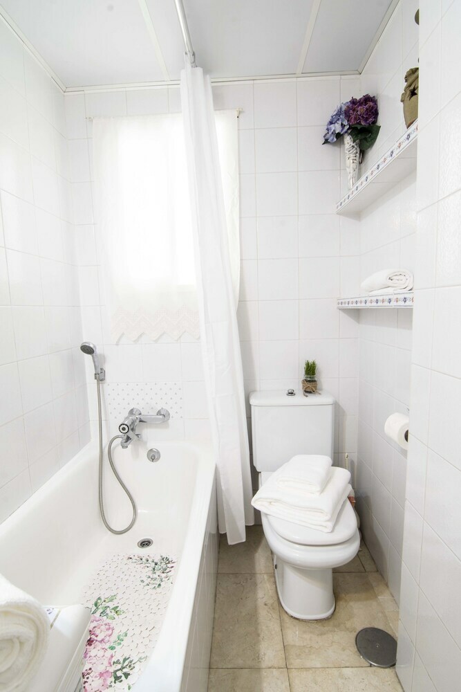 Apartamentos Letmalaga Entremares