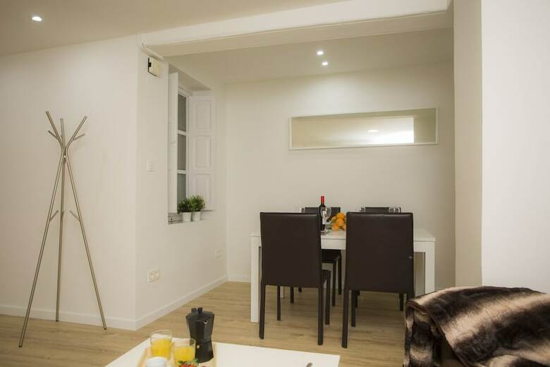 Apartamentos Singularstays El Micalet