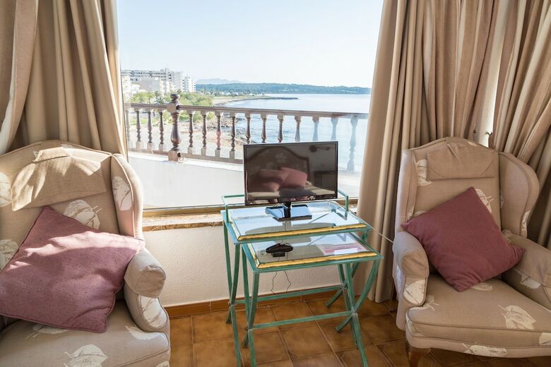 Hotel Club S'illot