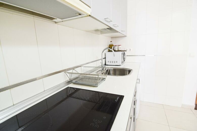 Apartamentos Letmalaga Barcelo