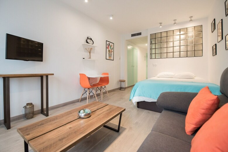 Apartamentos Villa Laura Triana