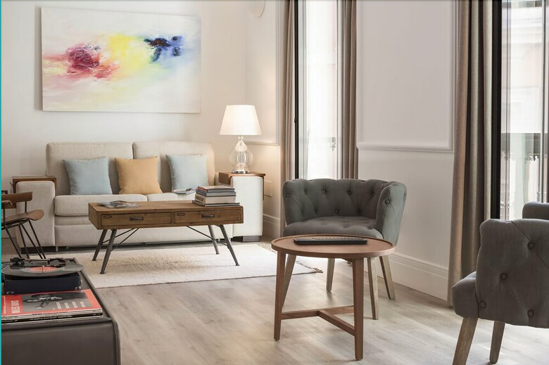 Apartamentos Puerta Catedral Holiday Suites