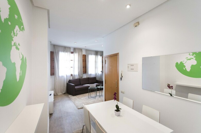 Apartamentos Bolseria Street