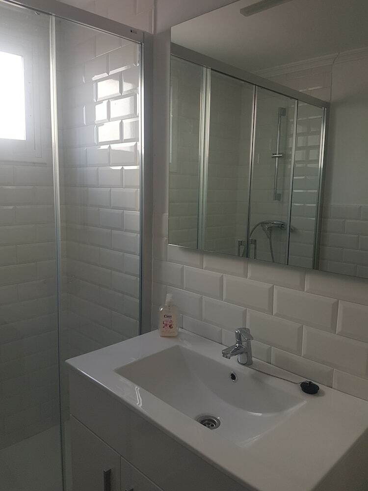 Apartamentos Nervi�n Plaza