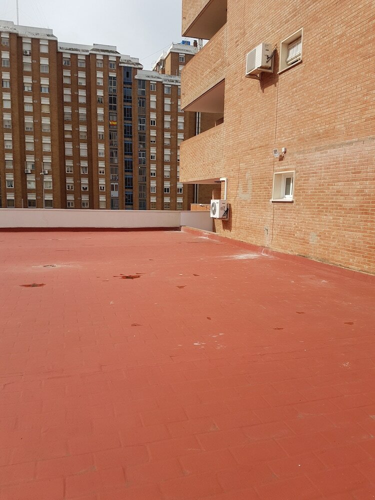Apartamentos Nervi�n Plaza