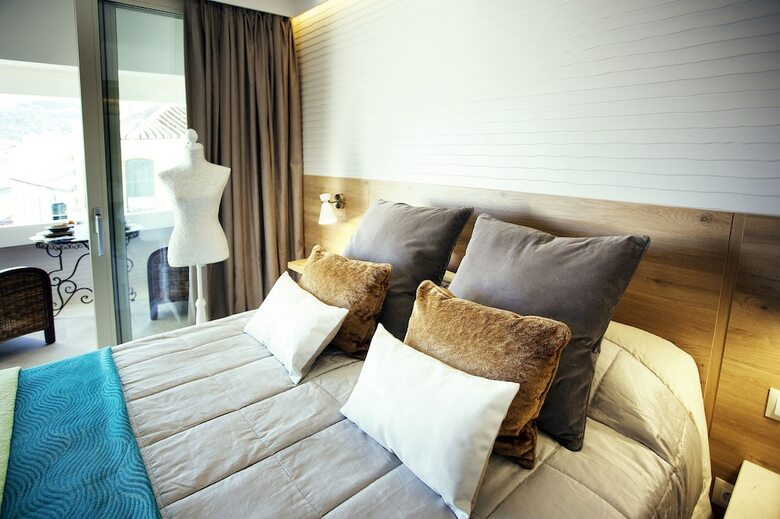 Apartamentos Cabaret Terrace Suite
