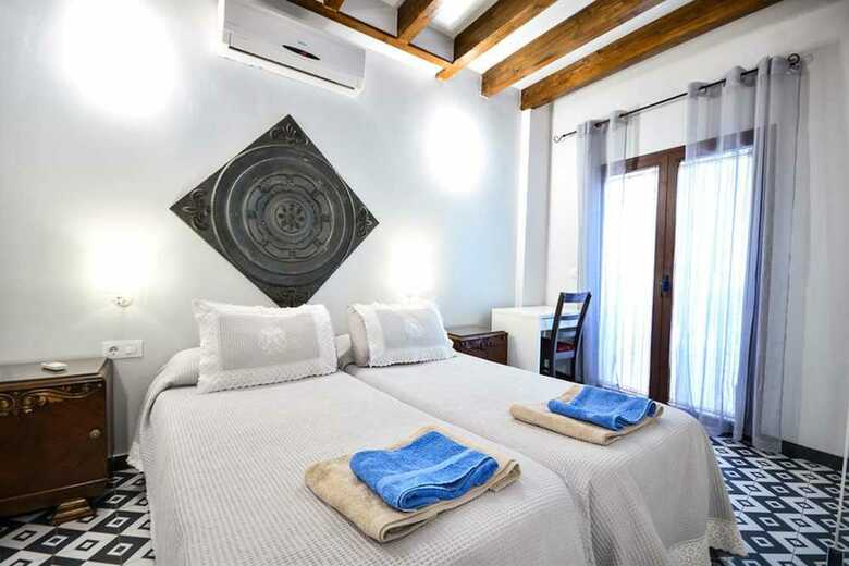 Apartamentos Casa Alfalfa. 2 Dormitorios, Solarium Y Terraza Privada Y Parking