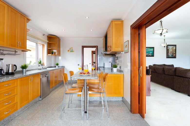 Gorgeous Luxury Villa Playa De La Arena