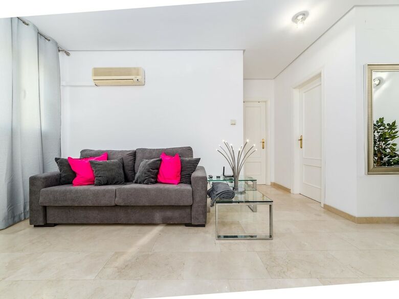 Apartamento Travel Habitat �tico Comedias