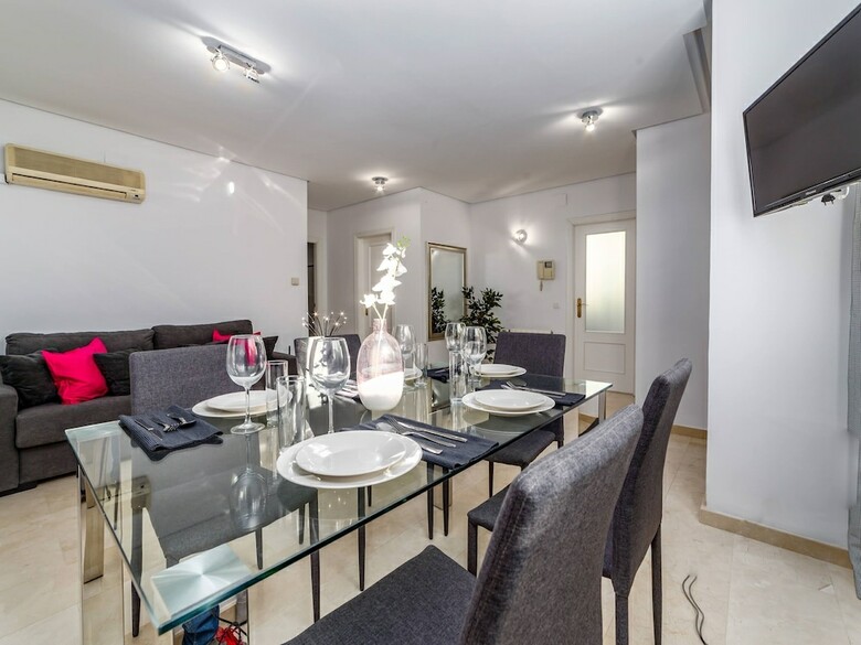 Apartamento Travel Habitat �tico Comedias