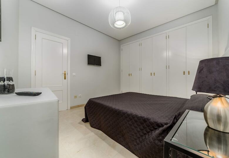 Apartamento Travel Habitat �tico Comedias