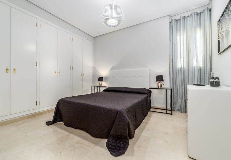 Apartamento Travel Habitat �tico Comedias