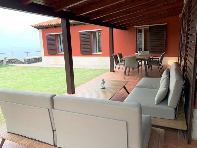 Villa Prime Sea Mountain Views Home With Pool