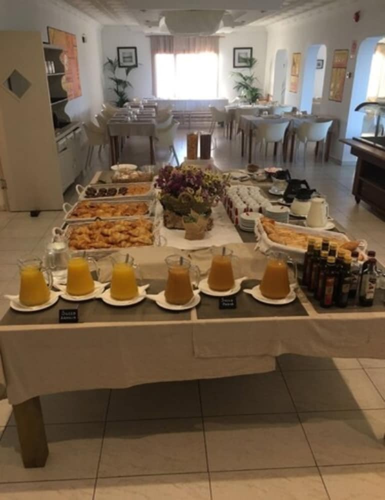 Hostal Santi