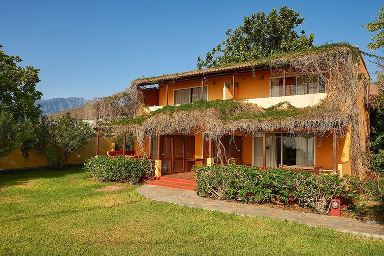 Apartamentos Finca Tropical