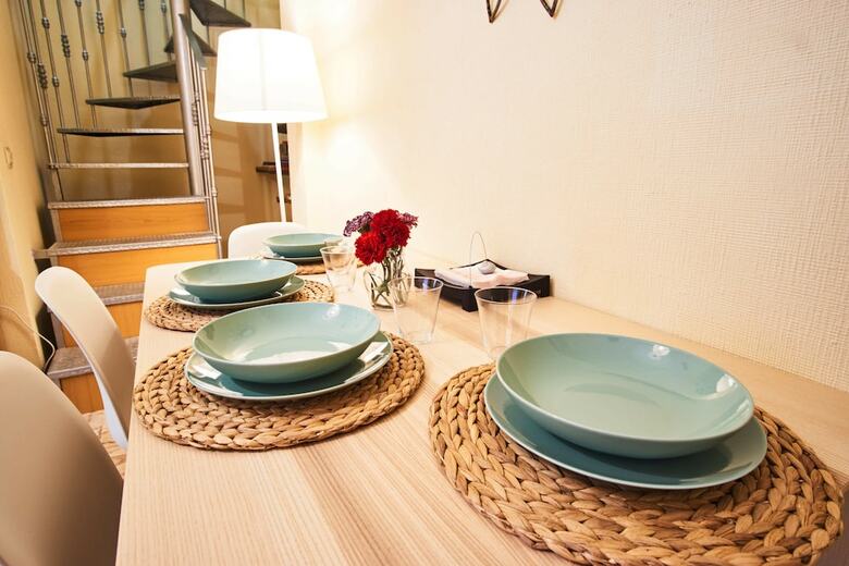 Apartamentos Escoberos Courtyard Duplex