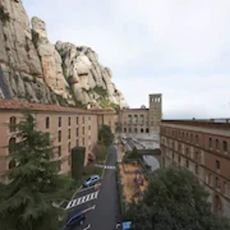 Aparthotel Apartamentos Montserrat Abat Marcet