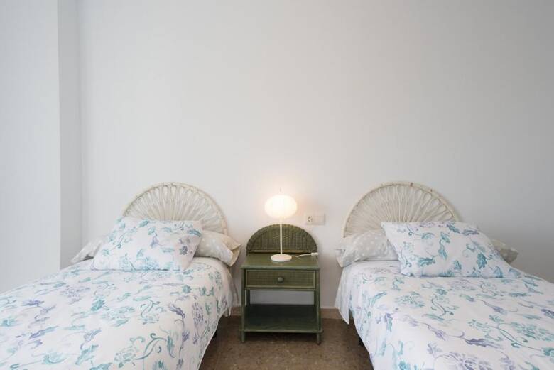 107386 - Apartment In Malaga
