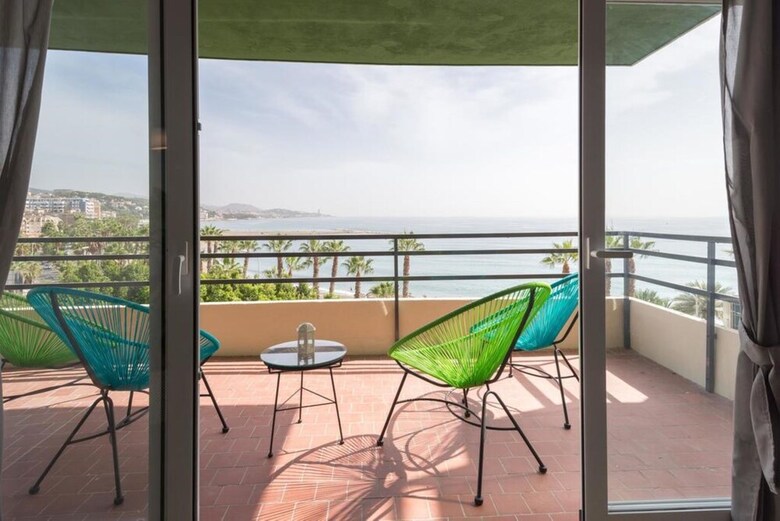 107386 - Apartment In Malaga