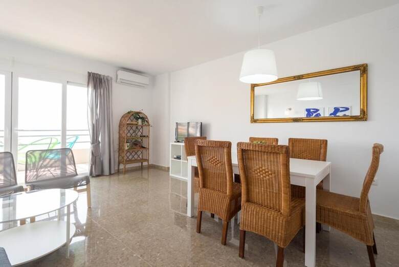 107386 - Apartment In Malaga