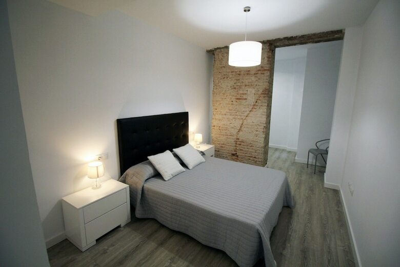 Apartamentos Travel Habitat Ayuntamiento