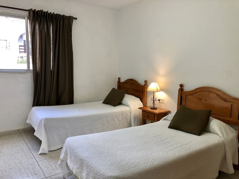 Apartamentos Frontera