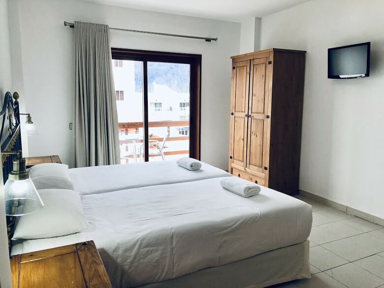 Apartamentos Frontera