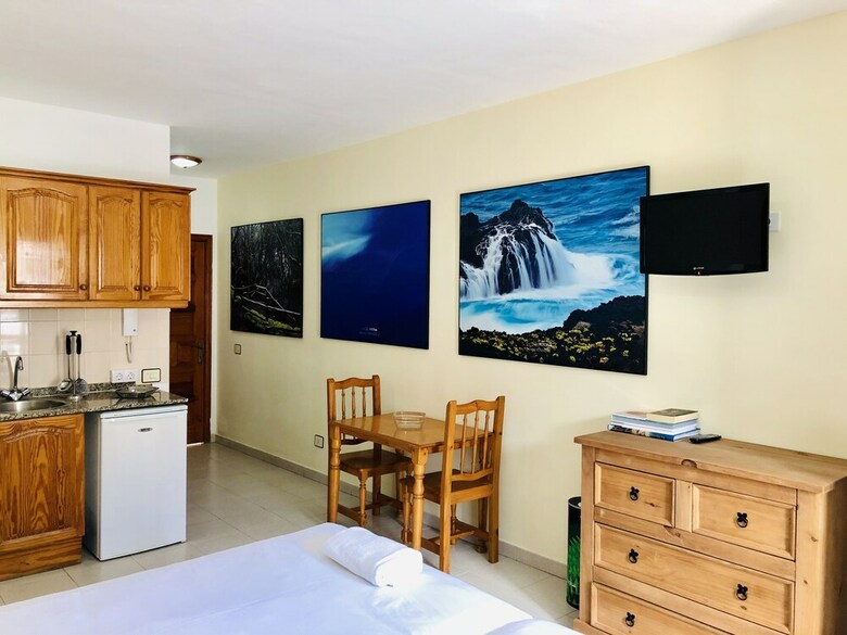 Apartamentos Frontera