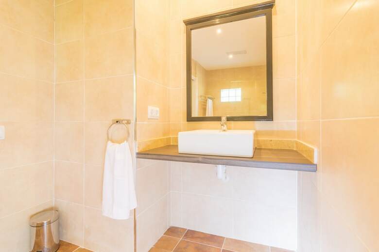 Apartamentos Finca Son Amora (defora)