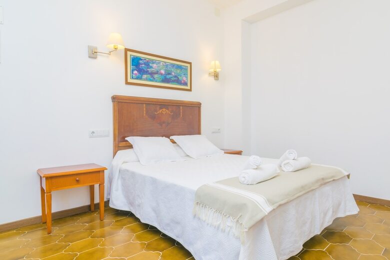 Apartamentos Finca Son Amora (defora)