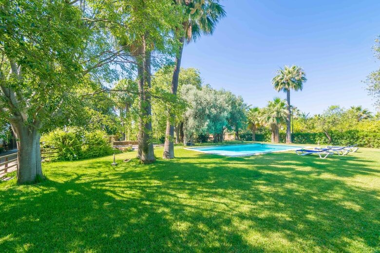 Apartamentos Finca Son Amora (defora)