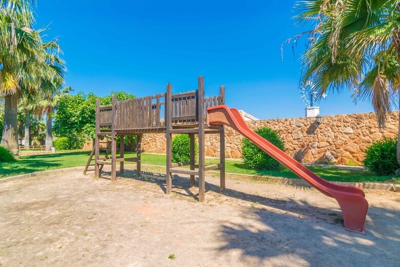 Apartamentos Finca Son Amora (defora)