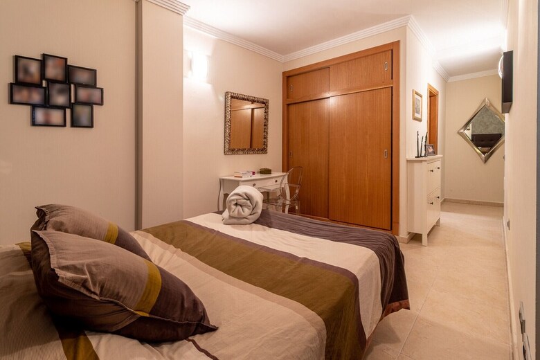Apartamento 35008d01 - La Naval, 175 1�f