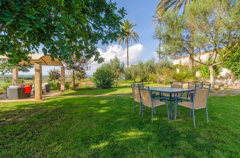 Apartamentos Agroturismo Es Pla de Llodra (Sa Vaquera)