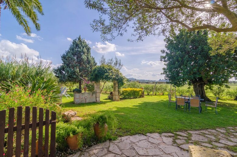 Apartamentos Agroturismo Es Pla de Llodra (Sa Vaquera)