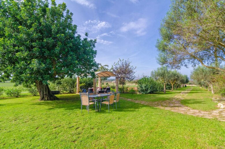 Apartamentos Agroturismo Es Pla de Llodra (Sa Vaquera)