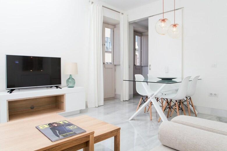 Apartamentos Domopolitan Alcazabilla 15