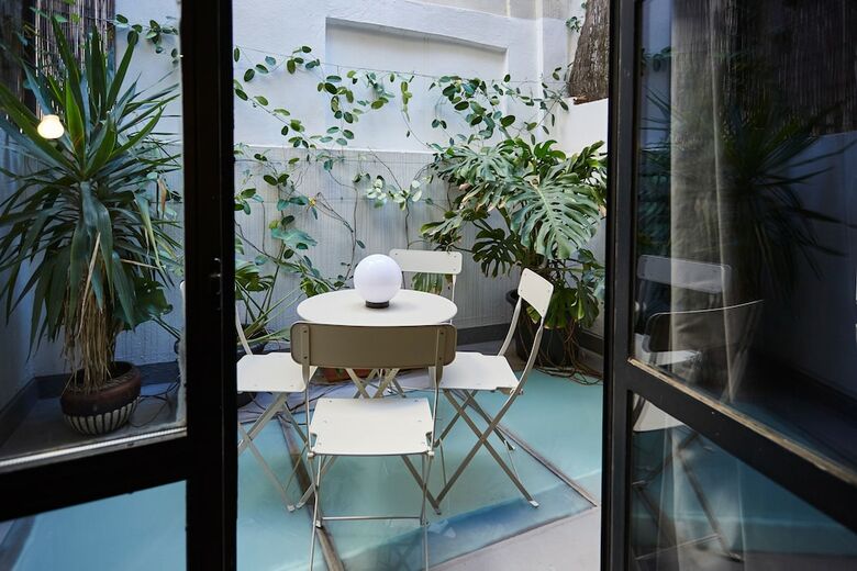 Bed & Breakfast Bubusuites
