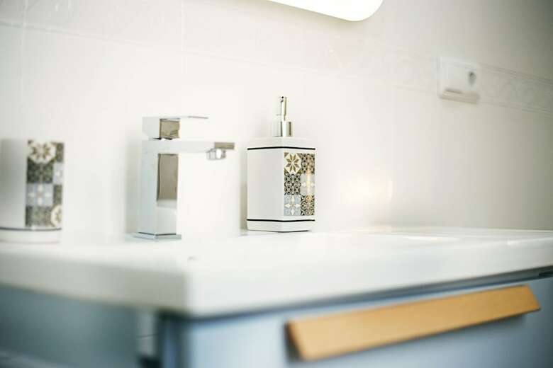 Bright & Quiet Apartment Malaga Center