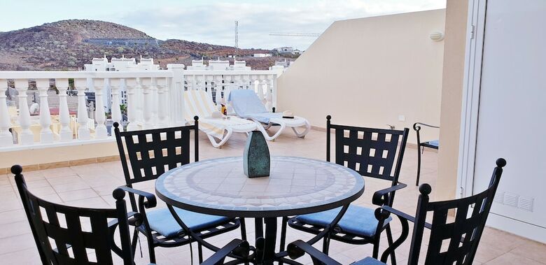 Apartamentos Penthouse With Pool & Terrace & Sea View