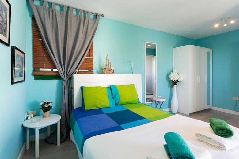 Apartamentos Homelike Stunning Sea Front House + Wifi