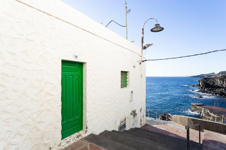 Apartamentos Homelike Stunning Sea Front House + Wifi