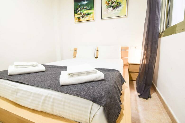 Apartamentos Letmalaga Merced Market