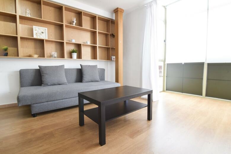Apartamentos Letmalaga Merced Market